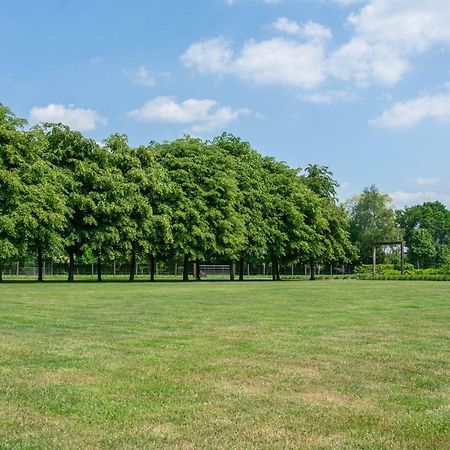 B&B De Grote Kievit Geel Buitenkant foto